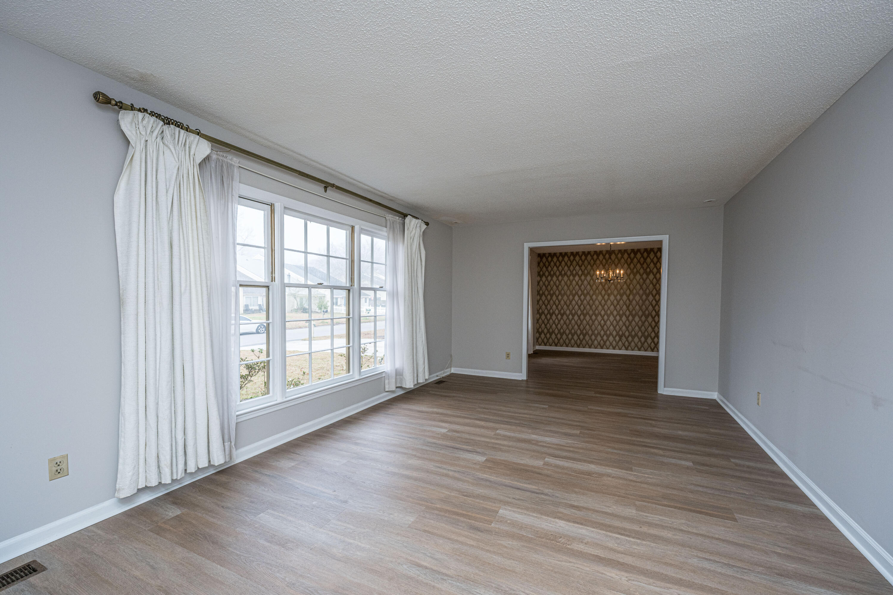 37 Milano Street Hanahan, SC 29410 - Photo 9 of 39 37MilanoSt011