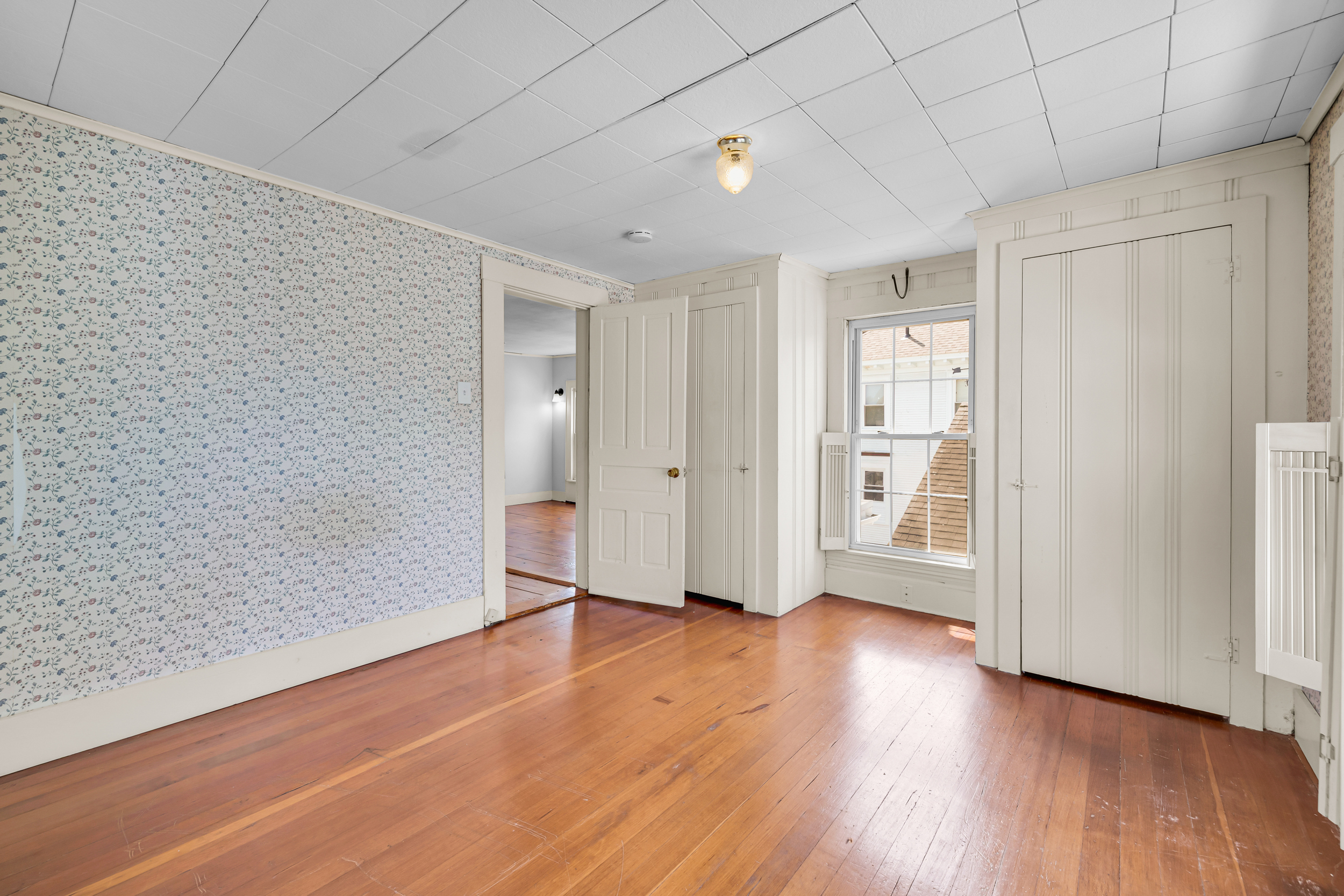 1070 Enfield Street Enfield, CT 06082 - Photo 25 of 35 a view of a livingroom with wooden floor