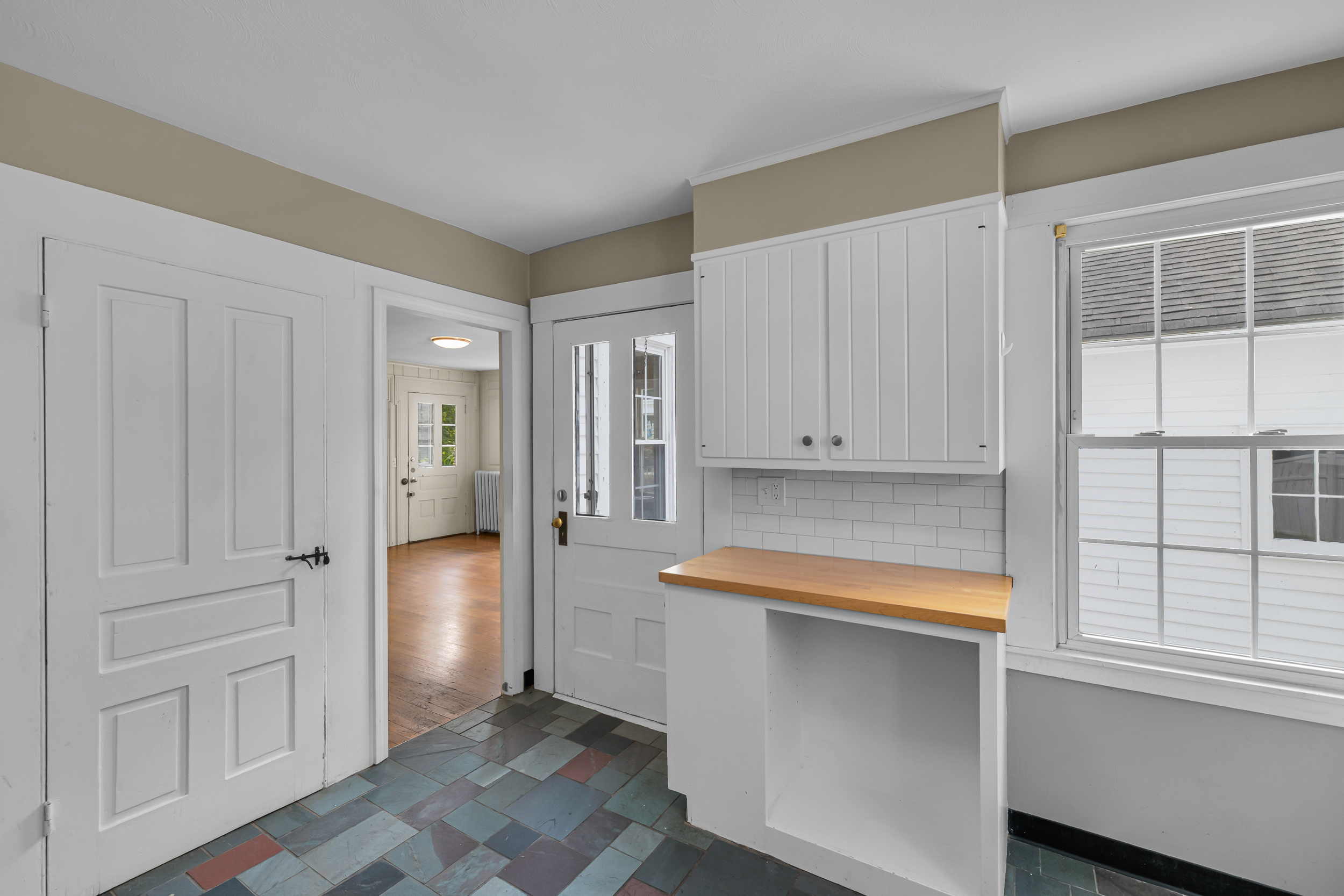 1070 Enfield Street Enfield, CT 06082 - Photo 5 of 35