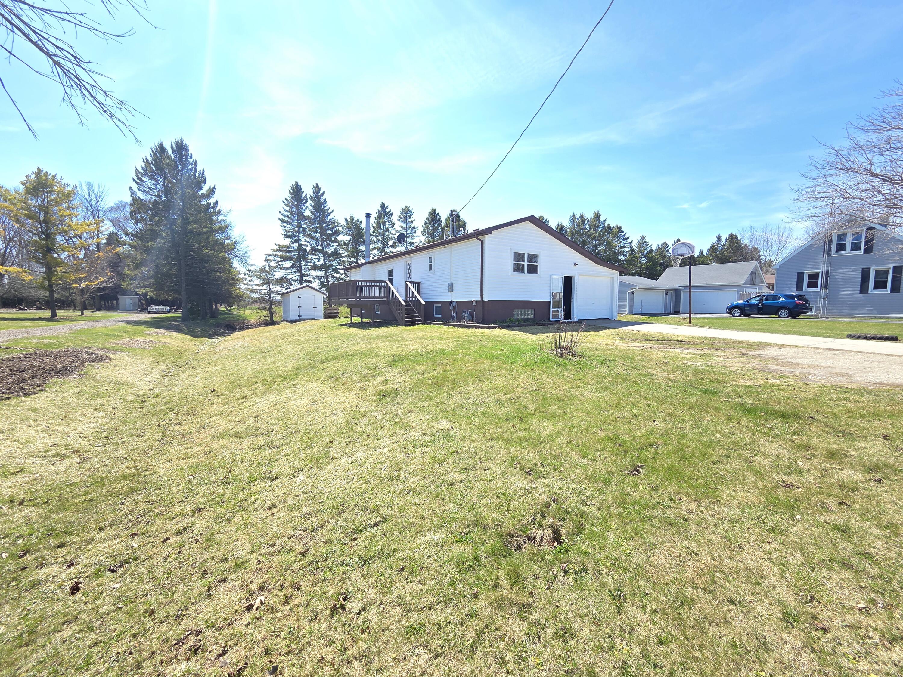 3015 Viebahn Street Manitowoc, WI 54220 - Photo 20 of 24 20260413_124510