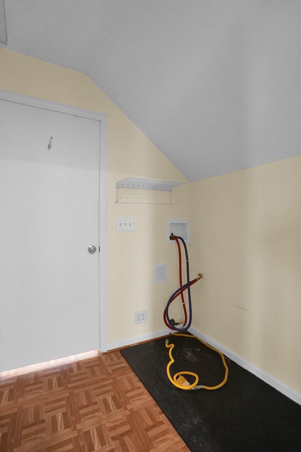 999 East Cooke Road Columbus, OH 43224 - Photo 32 of 76 2nd floor laundry