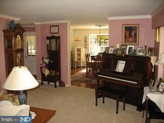 1290 Stump Road Southampton, PA 18966 - Photo 4 of 6 Gallery Image 4