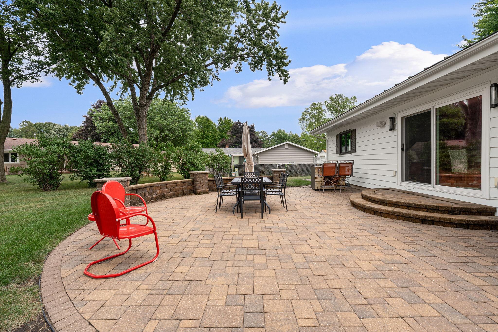 406 Ridge Circle Albert Lea, MN 56007 - Photo 27 of 29