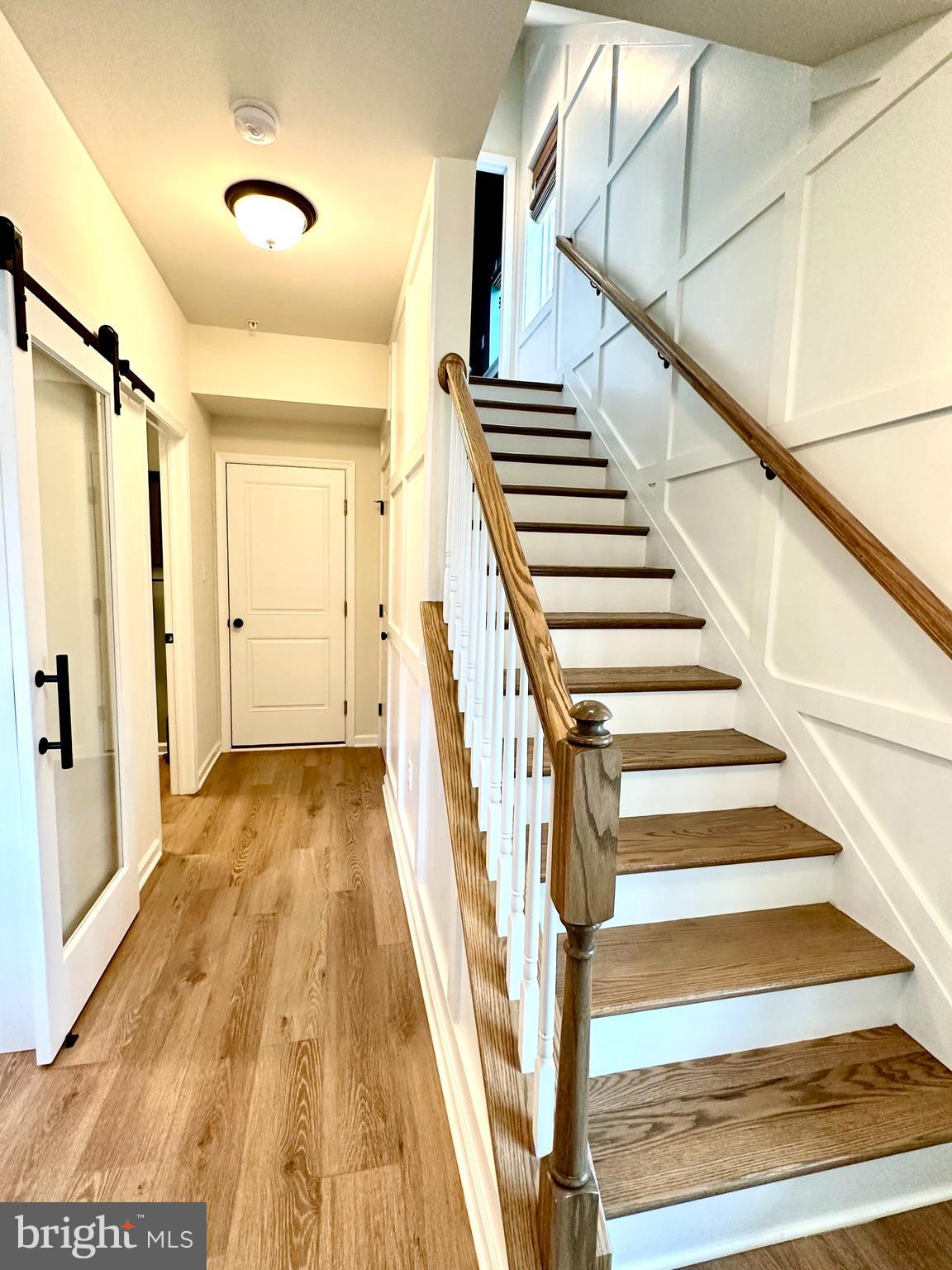 61 Pointe Place Kennett Square, PA 19348 - Photo 7 of 27 Model Home Entry Level Stairs and Trim