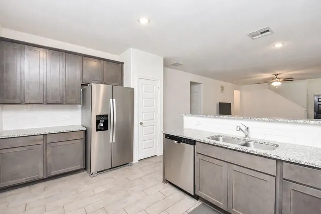 $2,049 | 22359 Auburn Cabin Lane, Porter, TX 77365