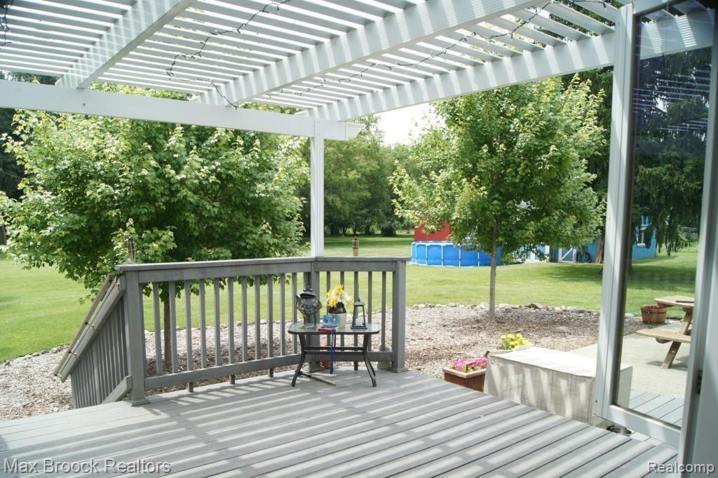25675 Farmbrook Road Southfield, MI 48034 - Photo 21 of 58 2014-07-12 2014-07-12 001 084.jpg