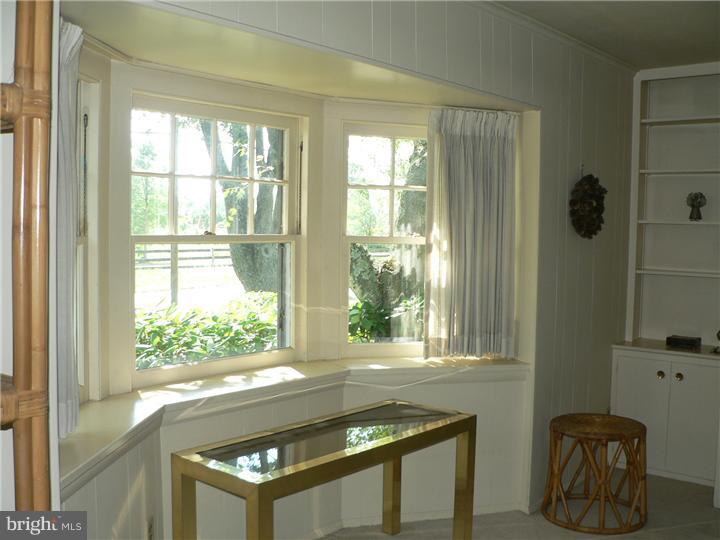 27 West Pothouse Road Phoenixville, PA 19460 - Photo 14 of 25 Living Room