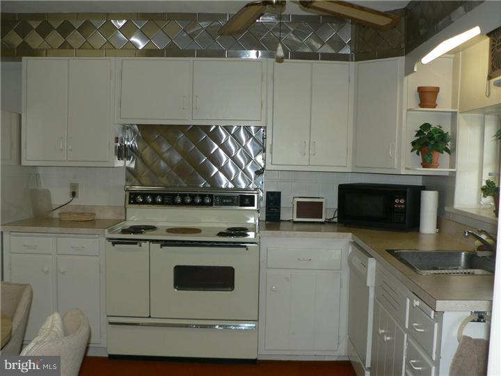 27 West Pothouse Road Phoenixville, PA 19460 - Photo 17 of 25 Kitchen