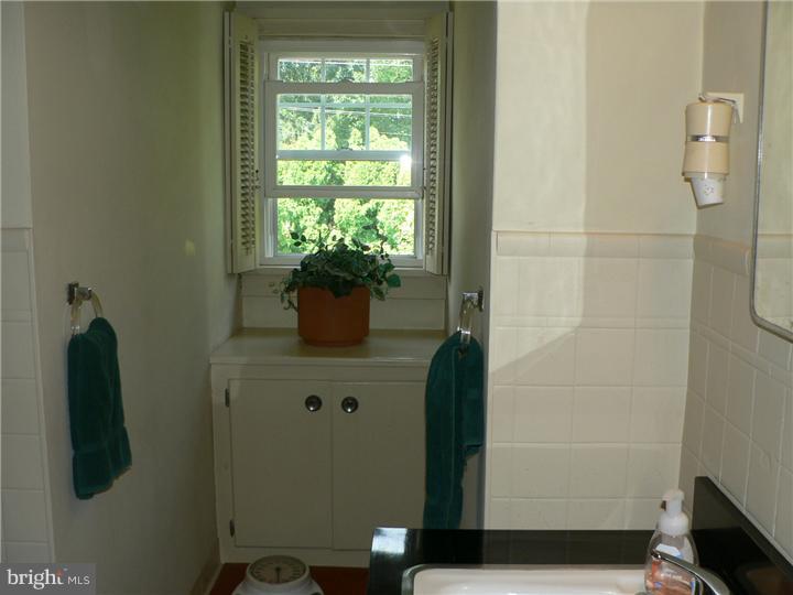 27 West Pothouse Road Phoenixville, PA 19460 - Photo 25 of 25 Bathroom