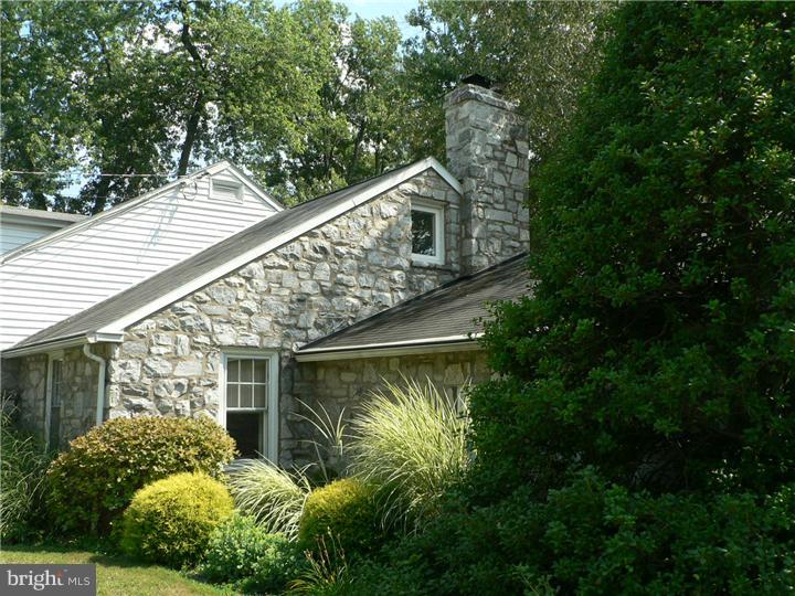 27 West Pothouse Road Phoenixville, PA 19460 - Photo 4 of 25 Exterior Side