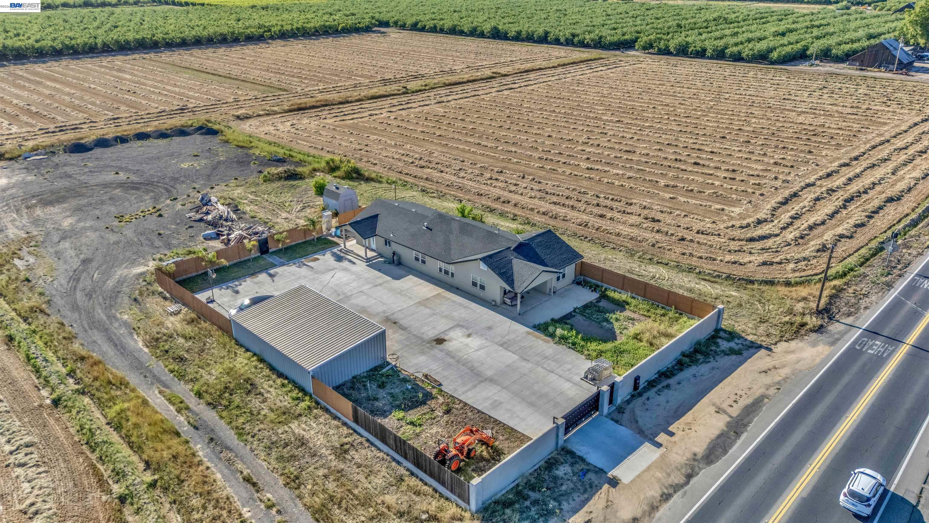 5825 Geer Road Hughson, CA 95326 - Photo 4 of 49