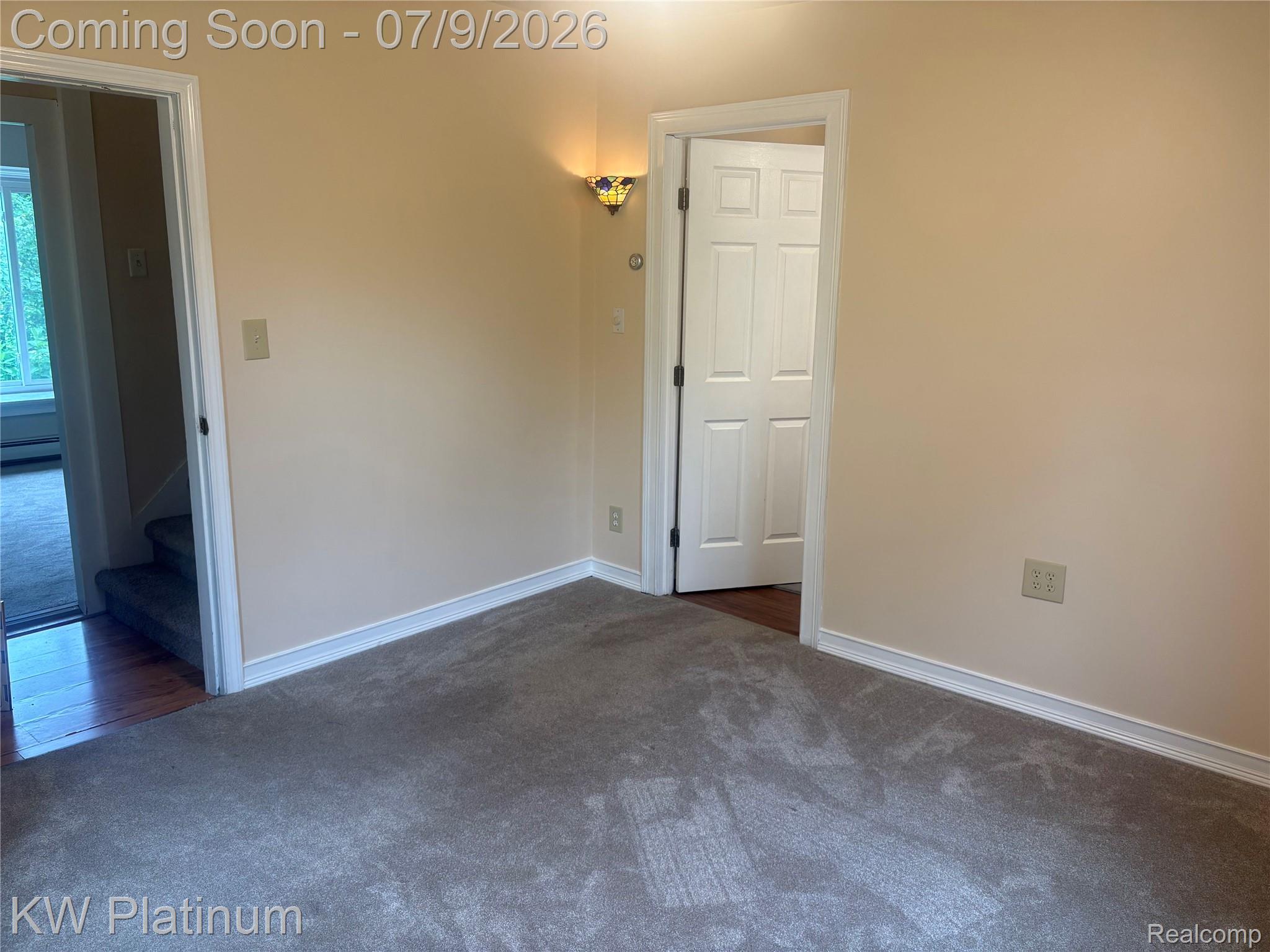 7280 North Road Fort Gratiot, MI 48059 - Photo 24 of 40 1st floor bedroom bath connected