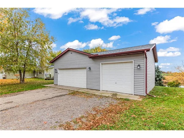 $340,000 | 5480 Mallard Lane, Monticello, MN 55362