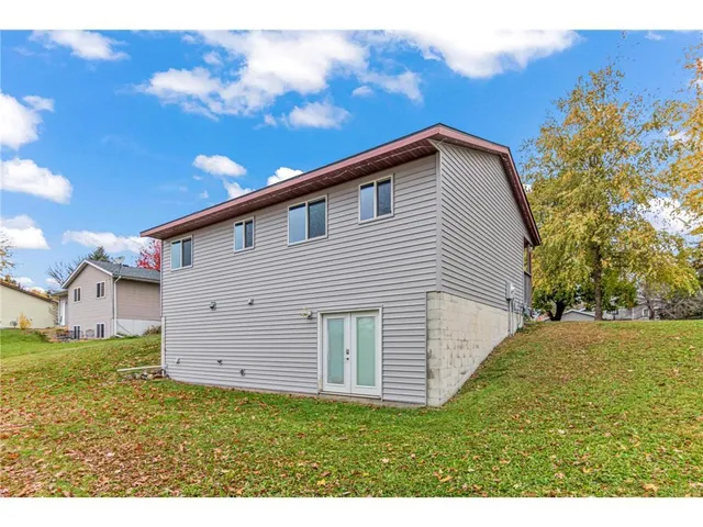 $340,000 | 5480 Mallard Lane, Monticello, MN 55362