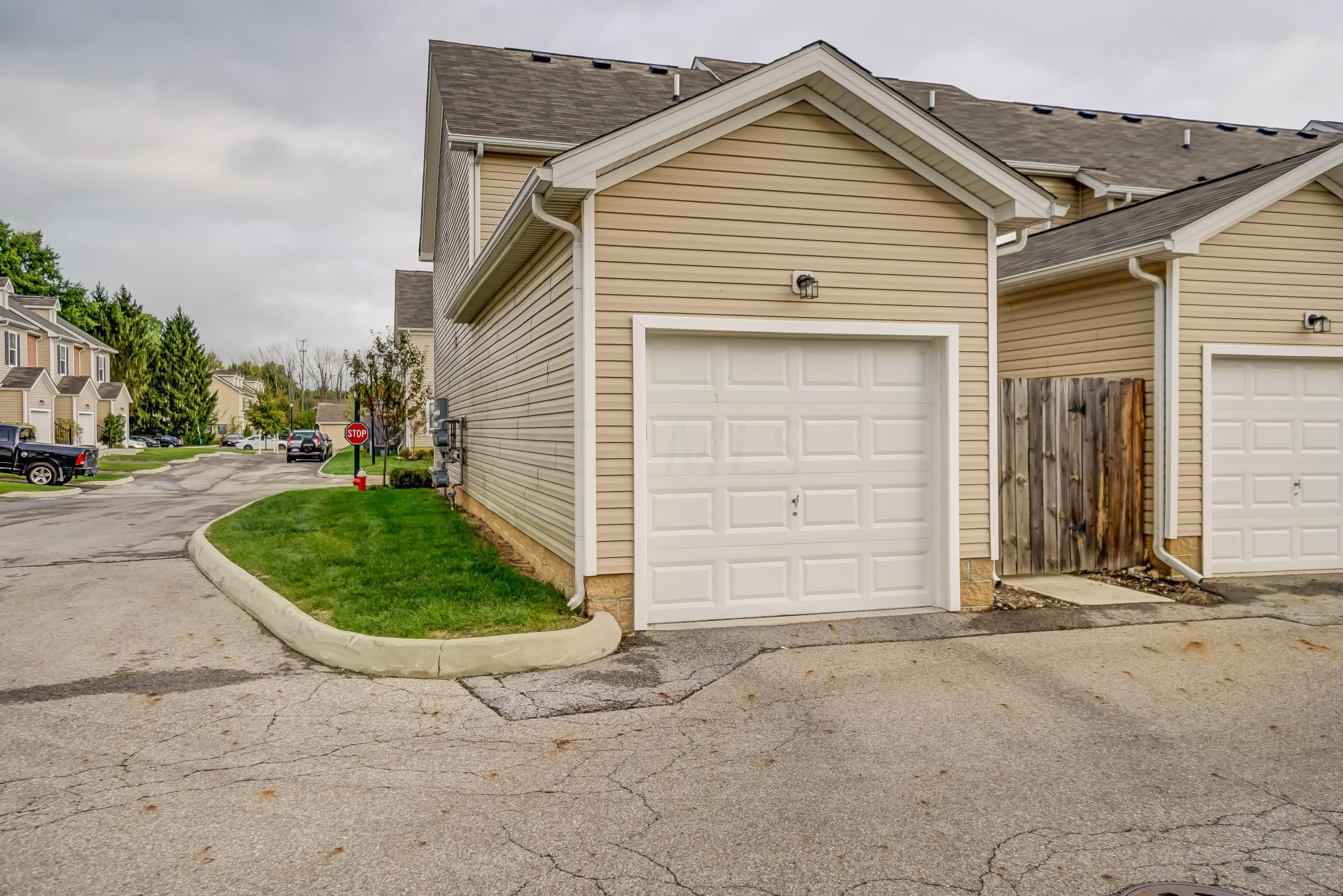119 Gifford Road Columbus, OH 43235 - Photo 2 of 29 Gallery Image 2