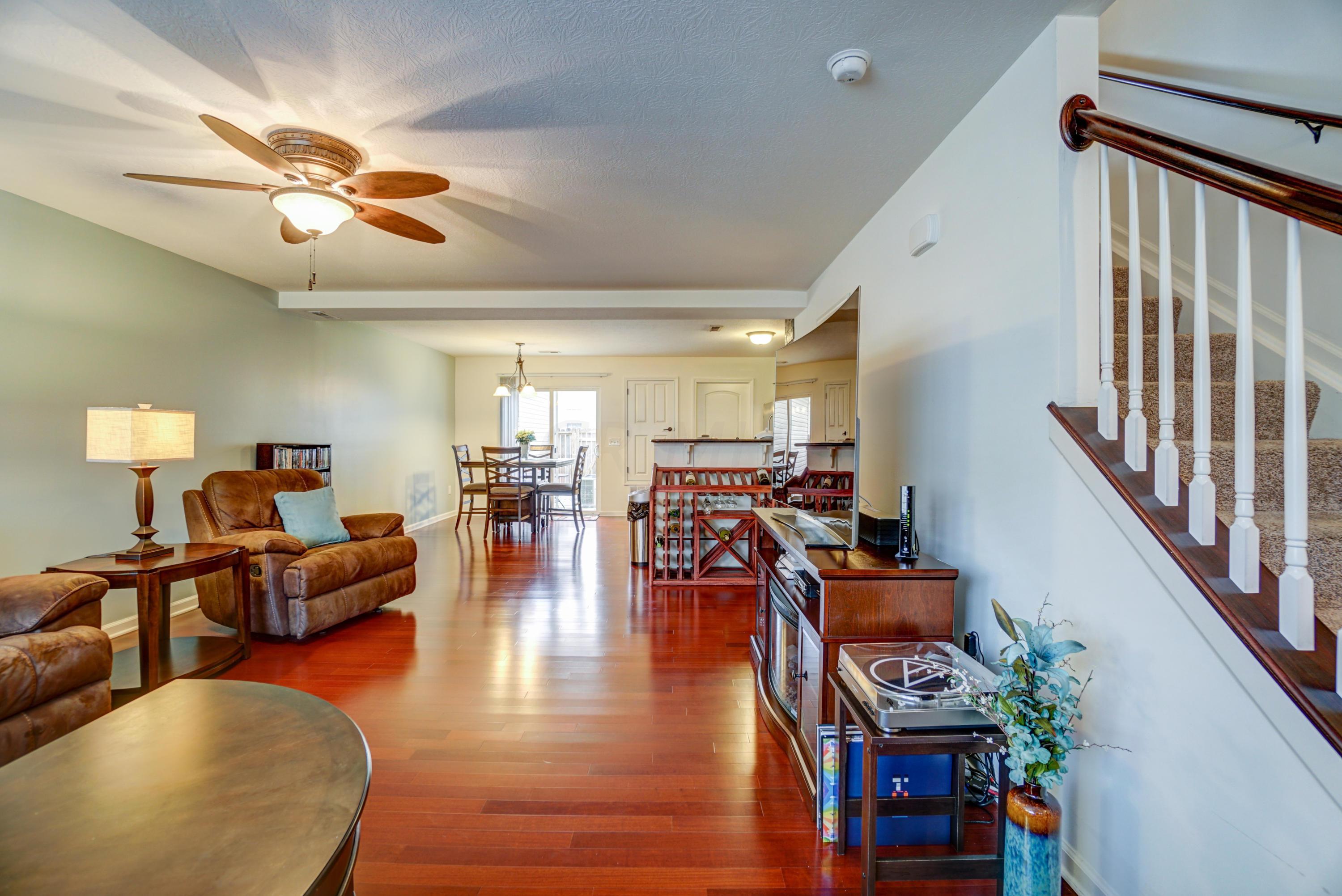 119 Gifford Road Columbus, OH 43235 - Photo 4 of 29 Gallery Image 4