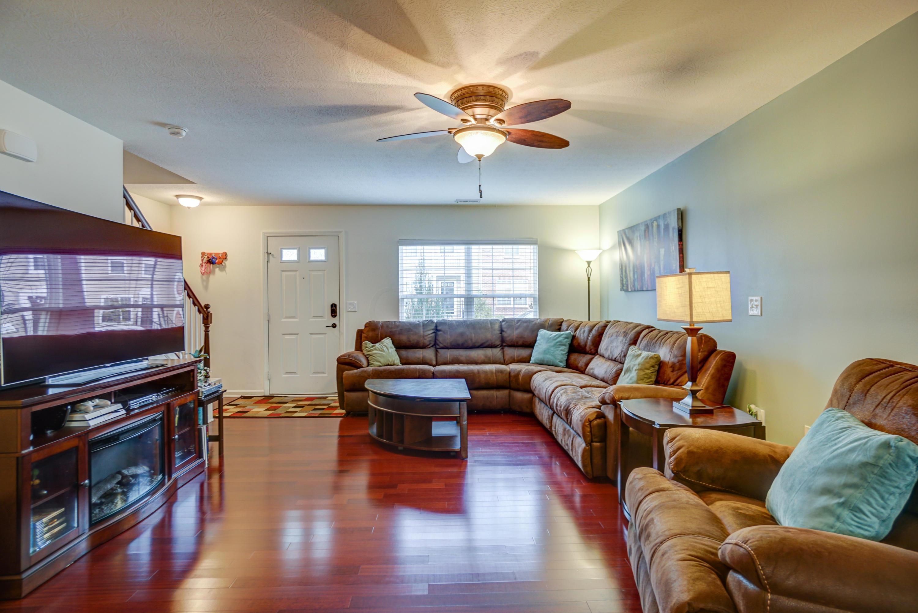 119 Gifford Road Columbus, OH 43235 - Photo 6 of 29 Gallery Image 6