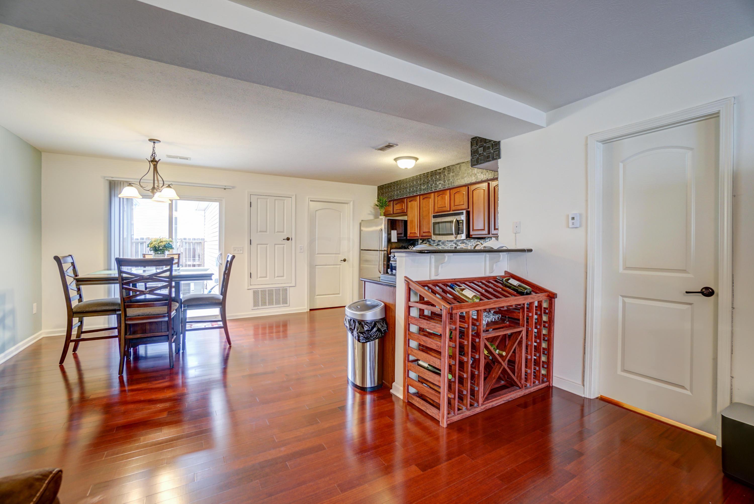 119 Gifford Road Columbus, OH 43235 - Photo 8 of 29 Gallery Image 8