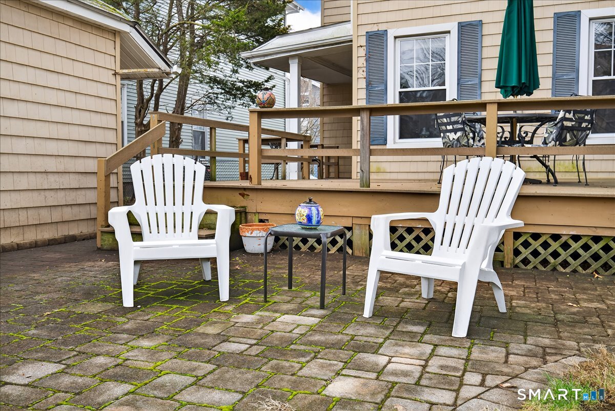 95 Clark Street New Haven, CT 06511 - Photo 35 of 39 a view of a chairs and table in the patio