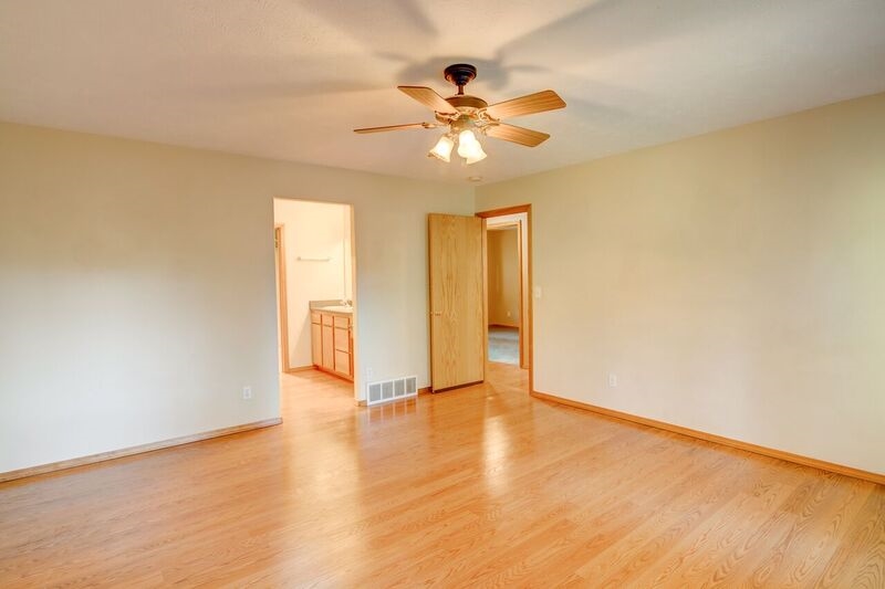 6424 South Chester Creek Road Spokane, WA 99206 - Photo 11 of 20 Gallery Image 11