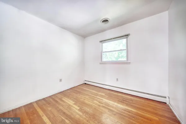 $2,400 | 14307 Bismark Avenue, Woodbridge, VA 22193