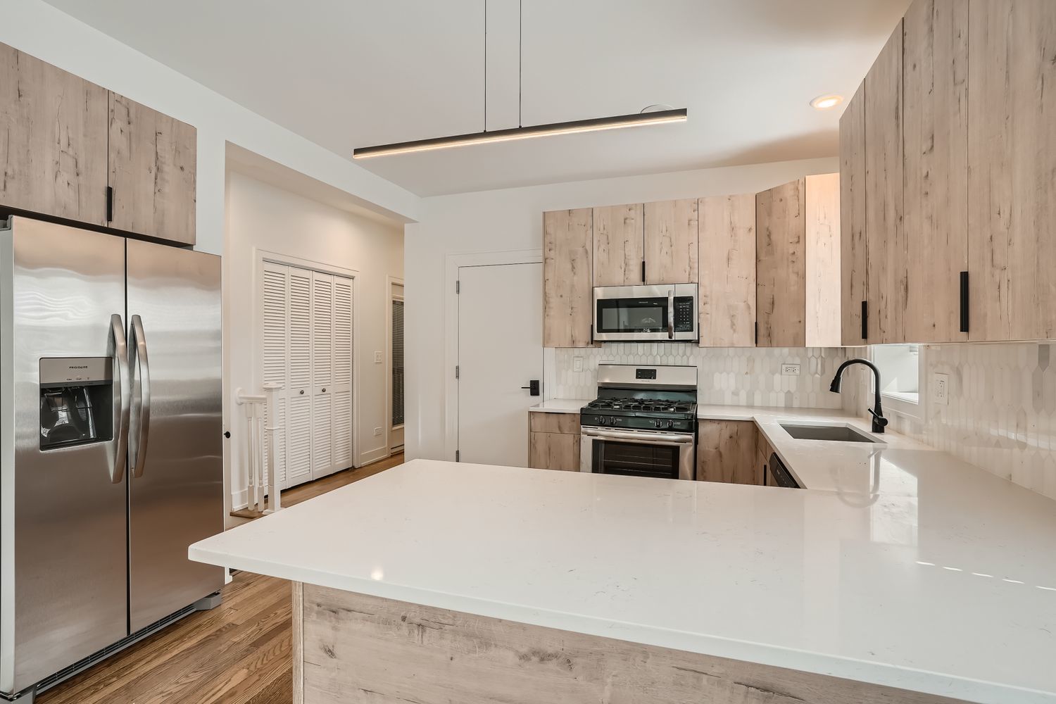 2602 North Springfield Avenue, Unit 1 Chicago, IL 60647 - Photo 6 of 29