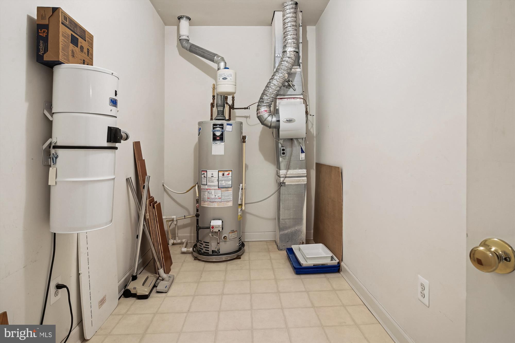 328 Colony Point Place Edgewater, MD 21037 - Photo 59 of 89