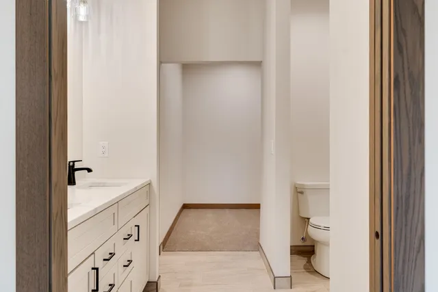 $445,000 | 4051 Brook Elizabeth Drive, Onalaska, WI 54650