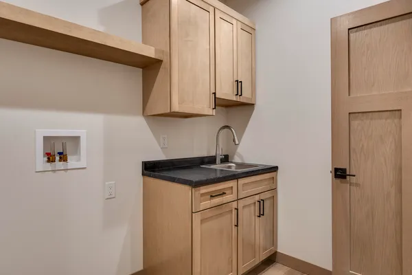 $445,000 | 4051 Brook Elizabeth Drive, Onalaska, WI 54650