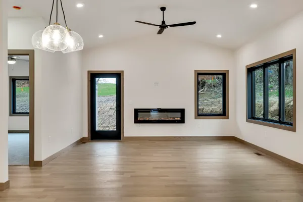 $445,000 | 4051 Brook Elizabeth Drive, Onalaska, WI 54650