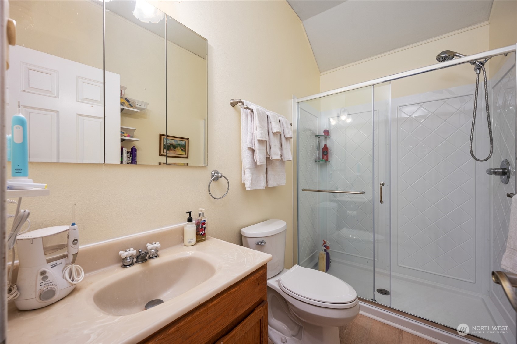503 South 3rd Street La Conner, WA 98257 - Photo 20 of 39 a bathroom with a sink toilet and shower