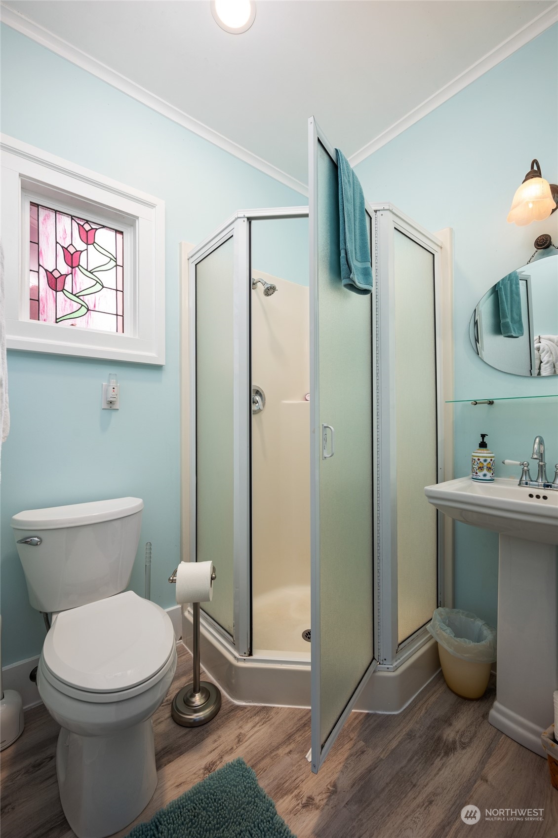 503 South 3rd Street La Conner, WA 98257 - Photo 23 of 39 a bathroom with a toilet sink and shower