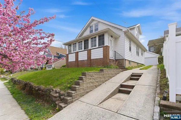 $425,000 | 52 Nolton Street, Belleville, NJ 07109