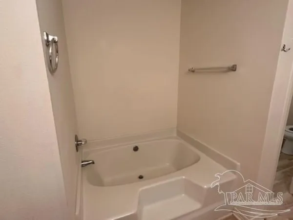 $3,050 | 1343 Ashford Drive, Gulf Breeze, FL 32563