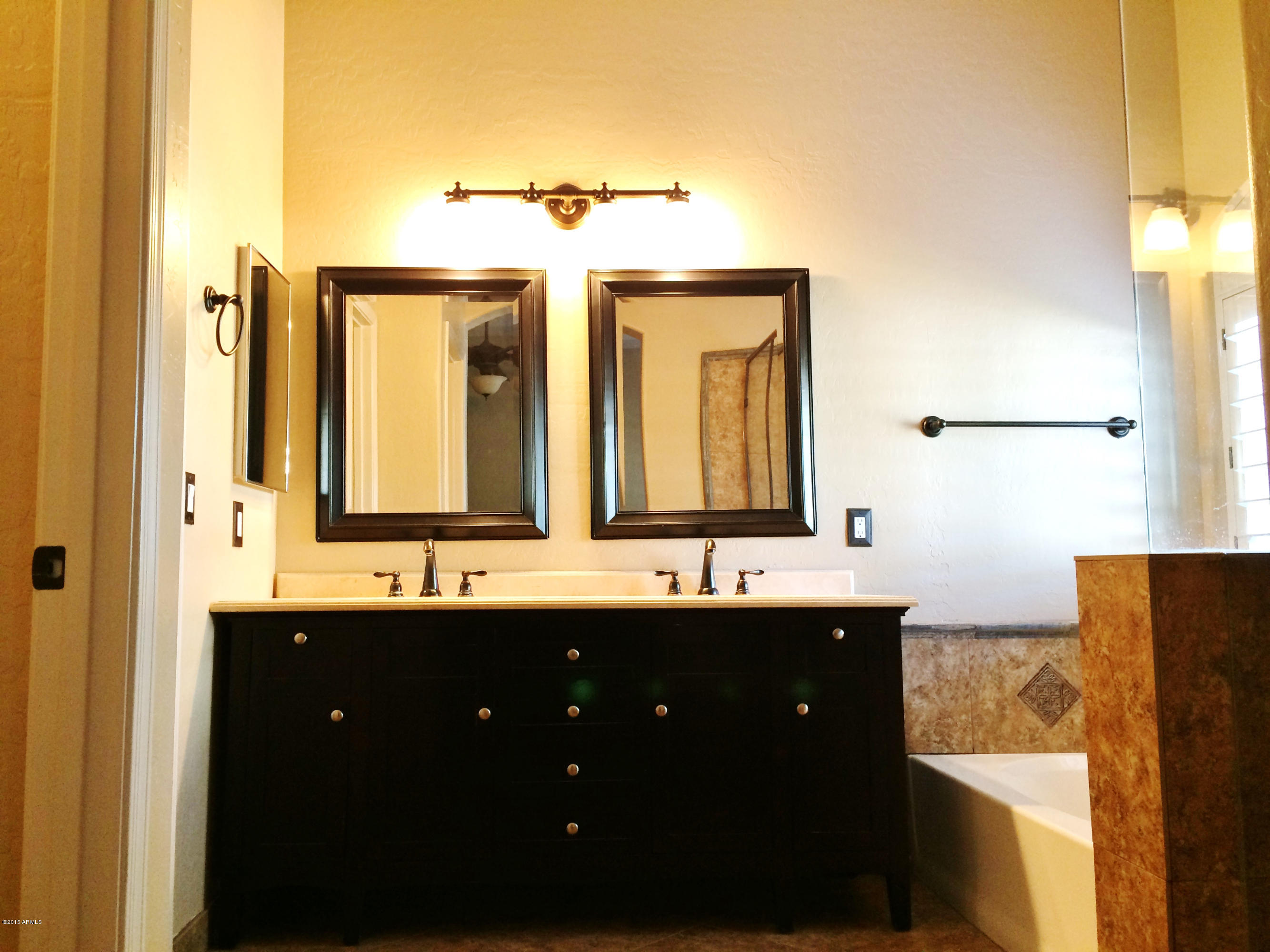 686 East Ranch Road Gilbert, AZ 85296 - Photo 11 of 48 2015-02-08 14