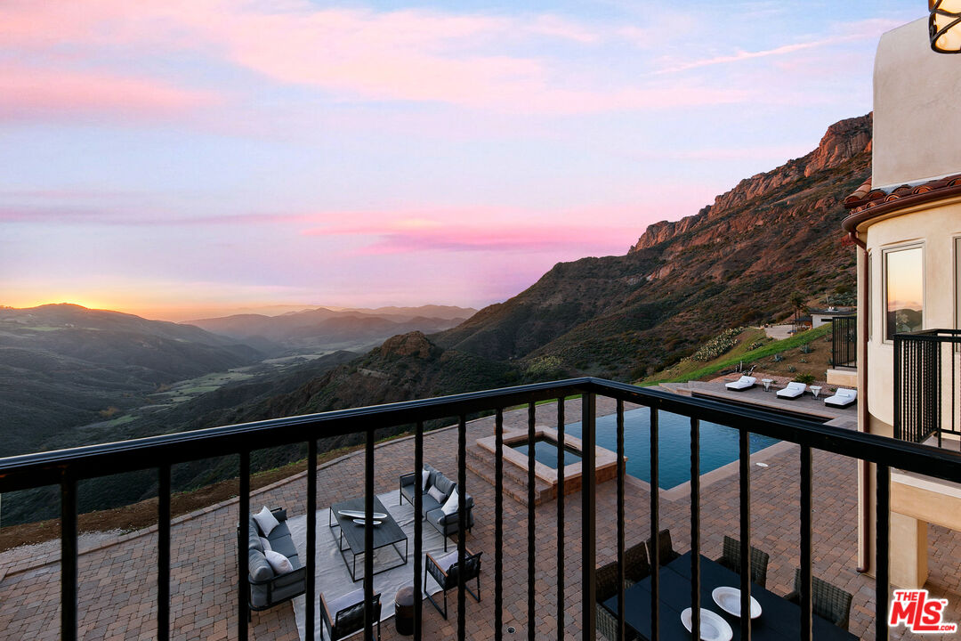 8567-rd Mipolomol Road Malibu, CA 90265 - Photo 18 of 34