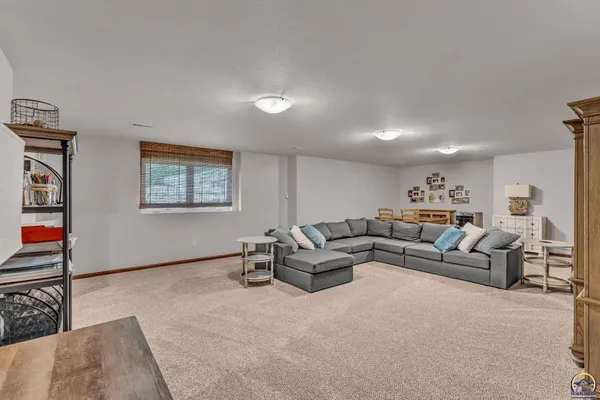 $515,000 | 3430 Northwest 34th Circle, Topeka, KS 66618