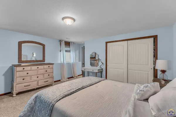 $515,000 | 3430 Northwest 34th Circle, Topeka, KS 66618