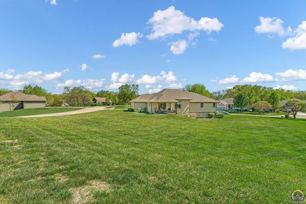 $515,000 | 3430 Northwest 34th Circle, Topeka, KS 66618