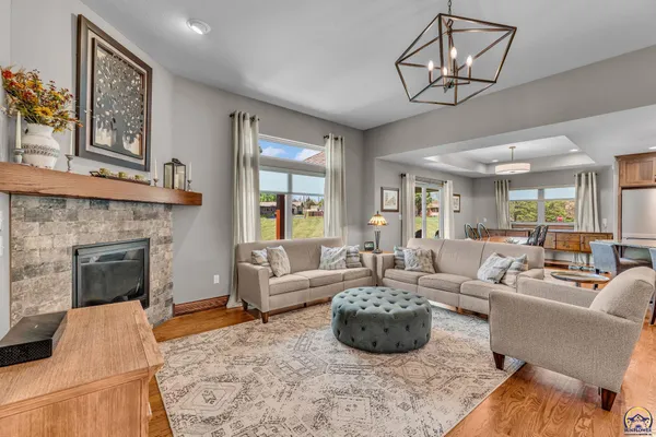 $515,000 | 3430 Northwest 34th Circle, Topeka, KS 66618