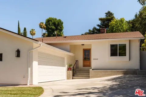 $1,350,000 | 22060 Independencia Street, Woodland Hills, CA 91364