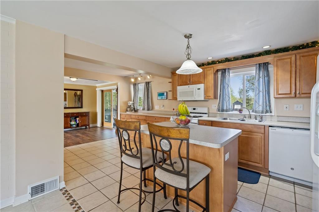 9115 Willoughby Road Pittsburgh, PA 15237 - Photo 11 of 24 Gallery Image 11