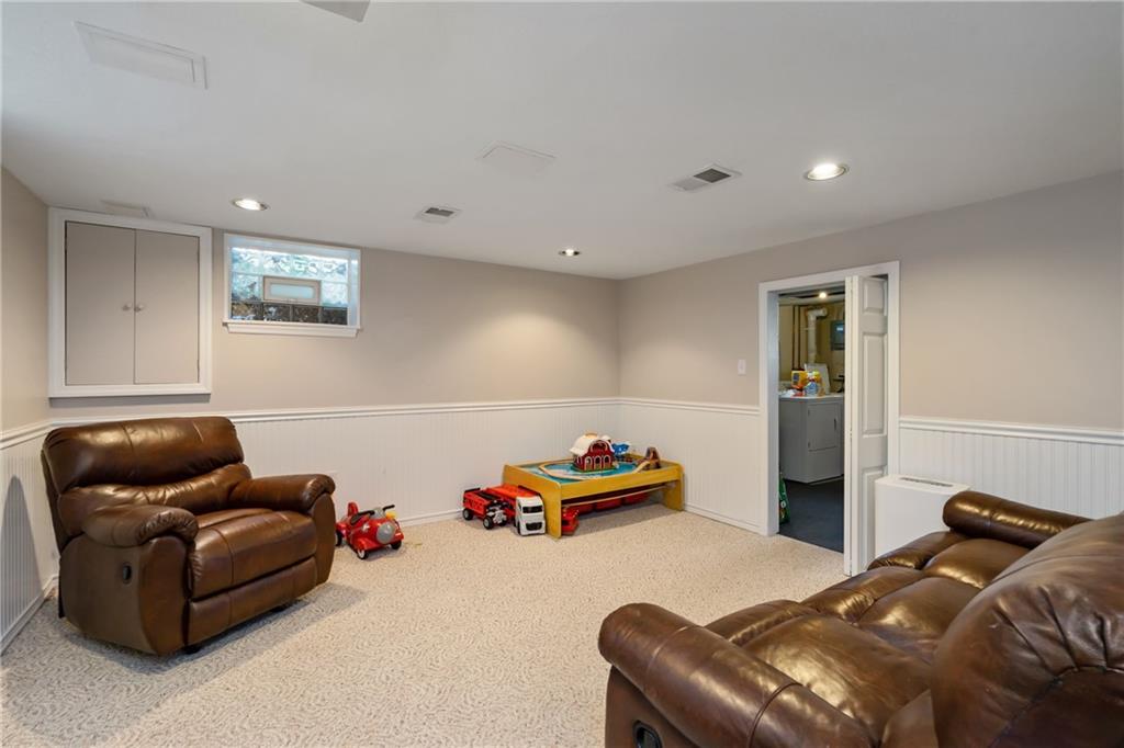9115 Willoughby Road Pittsburgh, PA 15237 - Photo 19 of 24 Gallery Image 19