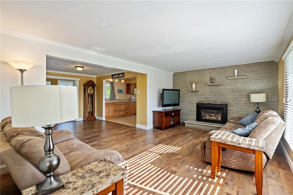 9115 Willoughby Road Pittsburgh, PA 15237 - Photo 3 of 24 Gallery Image 3