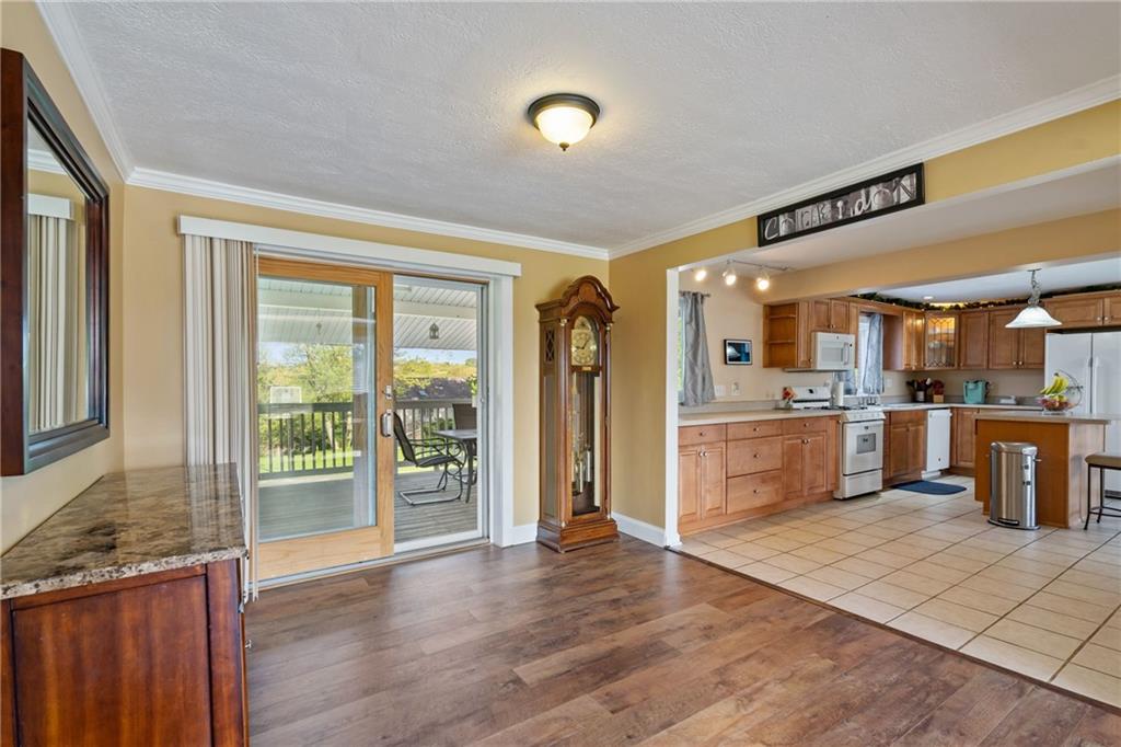 9115 Willoughby Road Pittsburgh, PA 15237 - Photo 4 of 24 Gallery Image 4