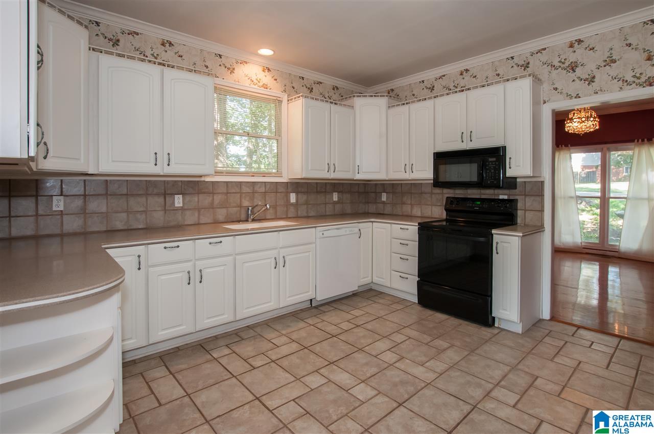 3962 South Shades Crest Road Birmingham, AL 35244 - Photo 22 of 49