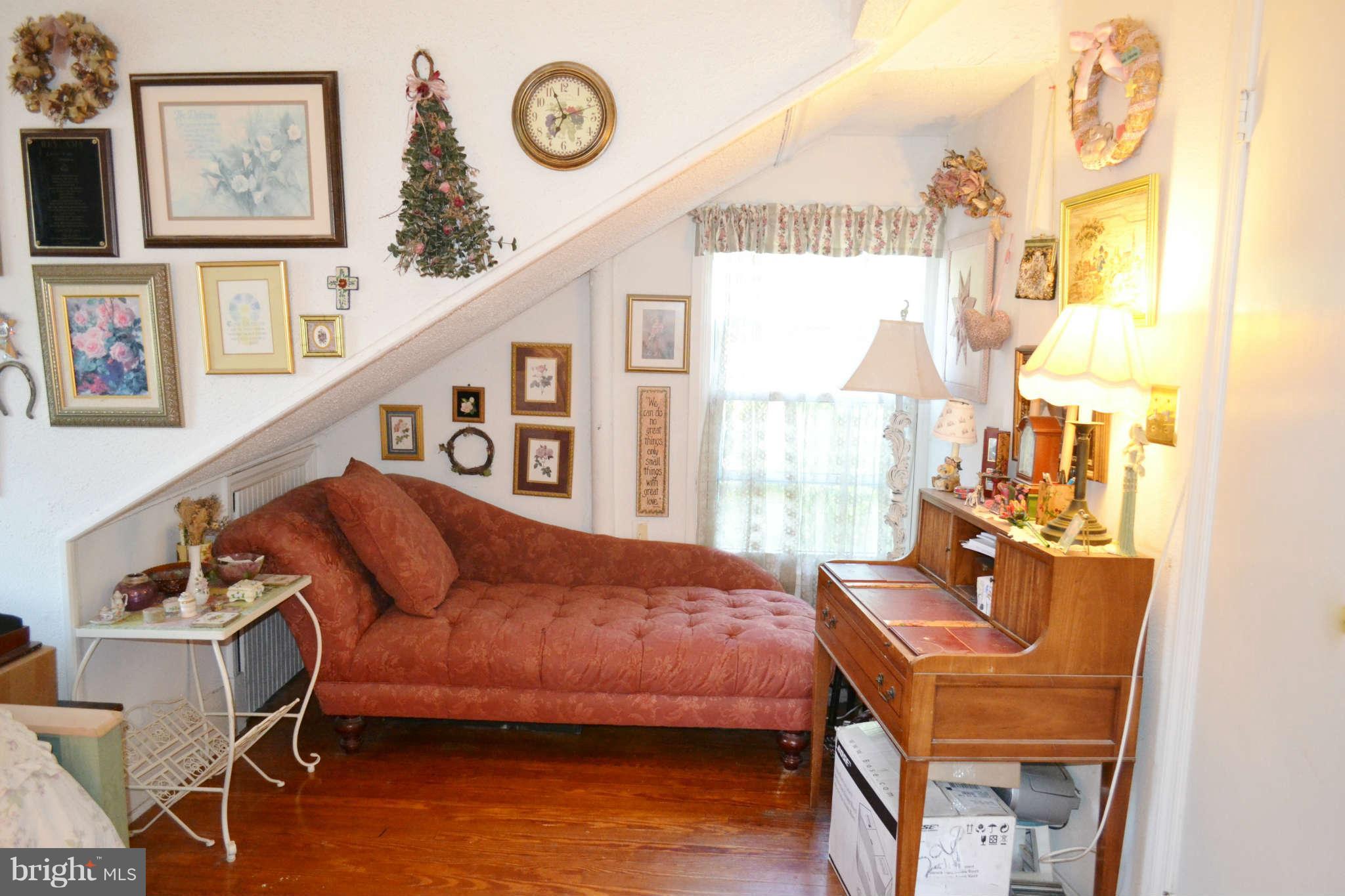 747 Anneslie Road Baltimore, MD 21212 - Photo 25 of 29 Charming nook in the NMaster Bedroom