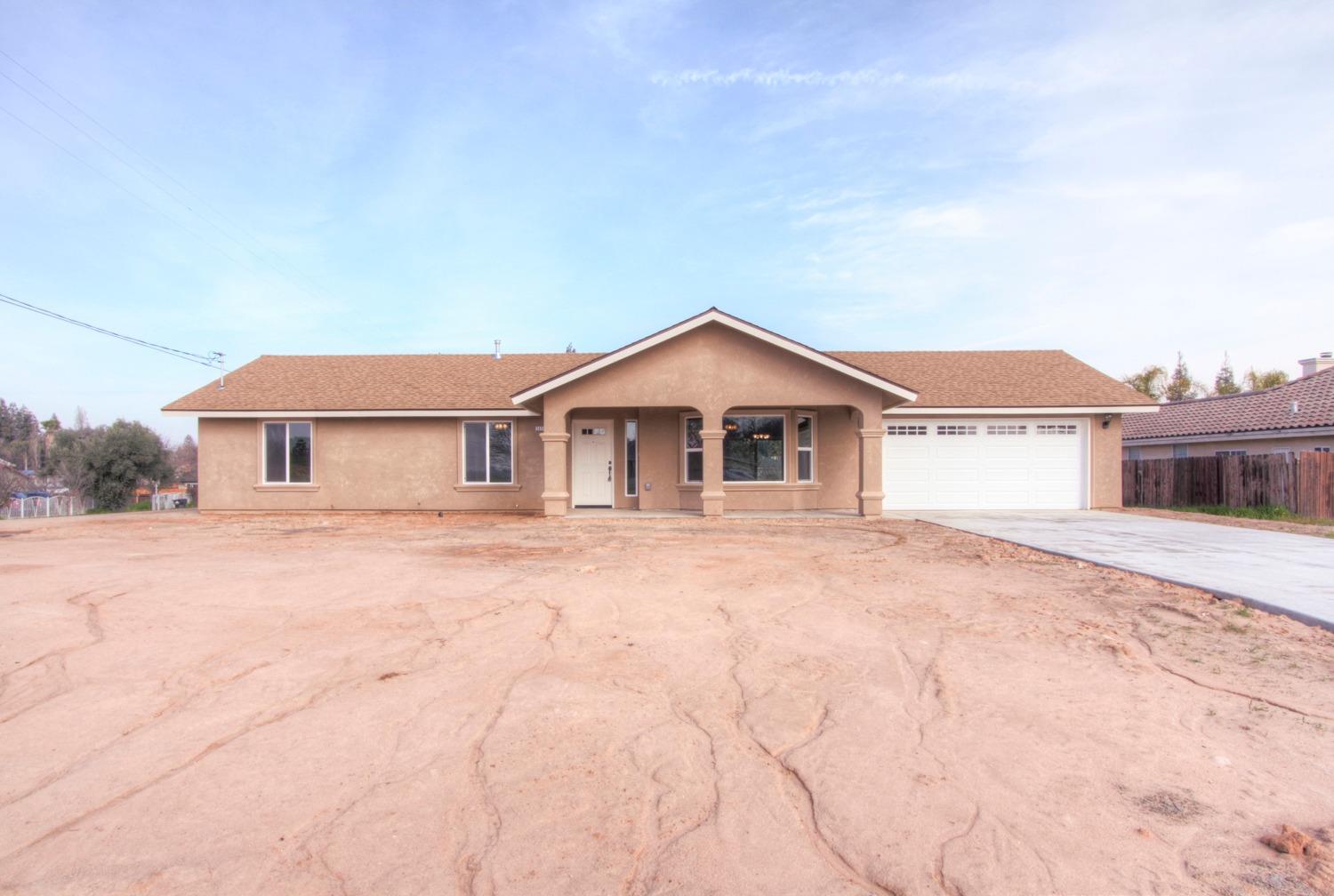 19730 Oakhill Road Madera, CA 93638 - Photo 1 of 28 Gallery Image 1