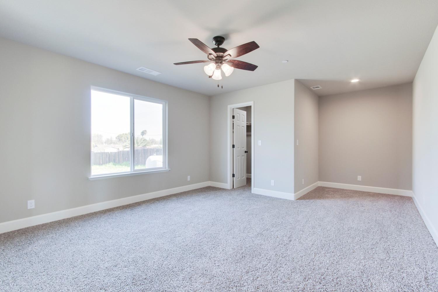 19730 Oakhill Road Madera, CA 93638 - Photo 11 of 28 Gallery Image 11