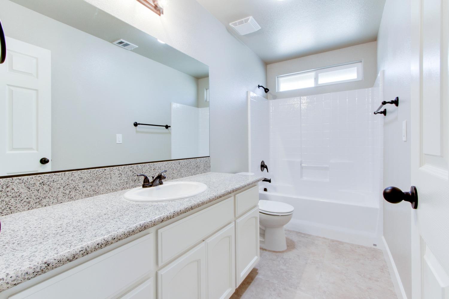 19730 Oakhill Road Madera, CA 93638 - Photo 19 of 28 Gallery Image 19